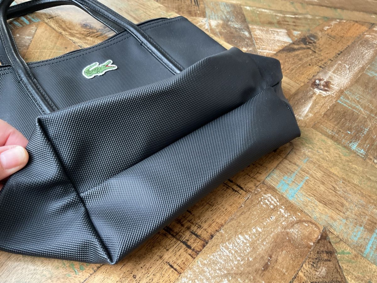 Lacoste Taschen für Damen: Lacoste klassische kleine schwarze Handtasche – Gebraucht aus Bachenbülach von Sybeco 5