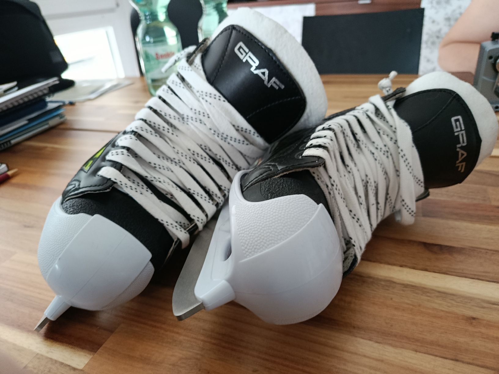 Graf Pattini da ghiaccio: Graf Goalieschlittschuhe Neu – Nuovo (secondo la descrizione) da Jona venduto da gilmoregirl_1983 2