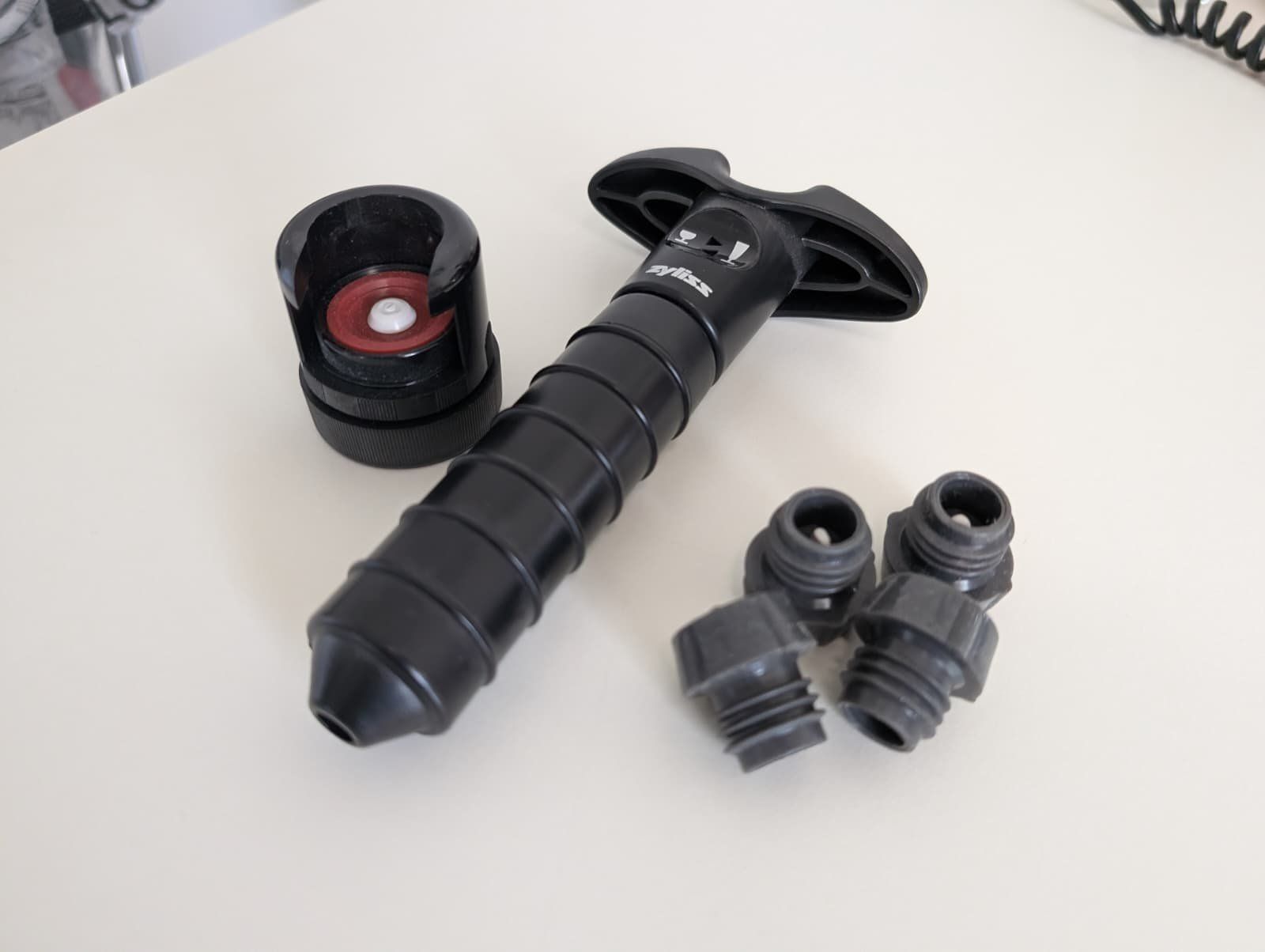 Laborzubehör: Zyliss Weinpumpe E20612 – Gebraucht aus Herisau von _slongo 1