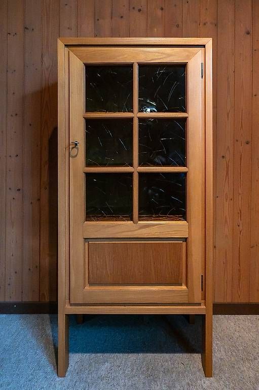 Vitrines: Vitrinen Möbel Ulme – D'occasion à Seuzach par pfuedi64 4