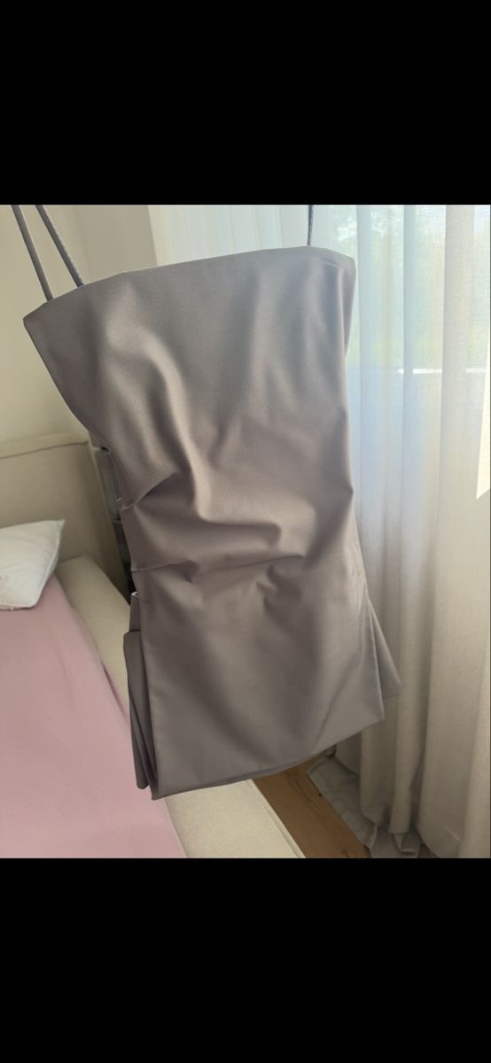 Prada Robes: Prada – D'occasion à Reinach AG par MineD 3