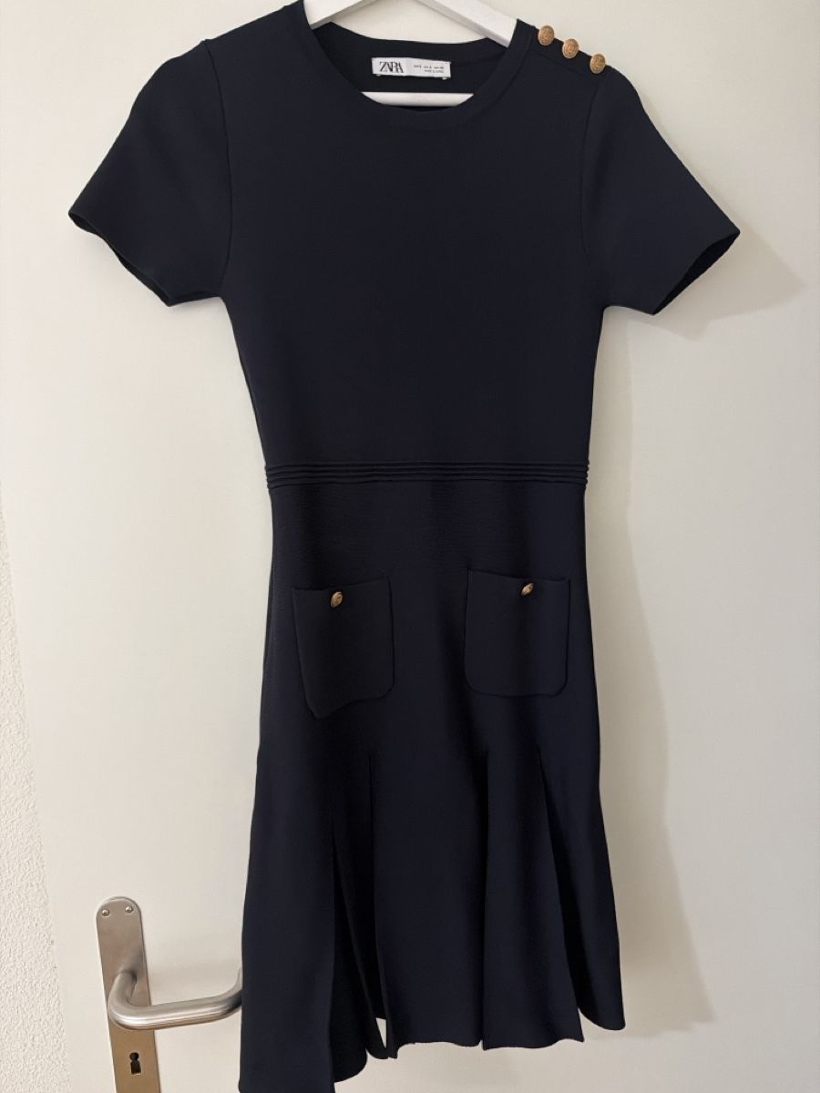 Zara Kleider: ZARA Kleid navy Grösse S mit Knöpfen – Neu (gemäss Beschreibung) aus Niederhasli von Luxevault