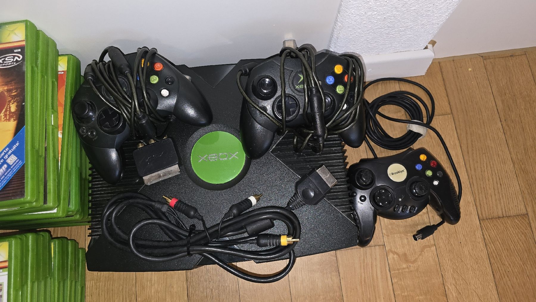 Microsoft Console: Xbox mit spiele – Usato da Lenzburg venduto da cameleoncolor 1