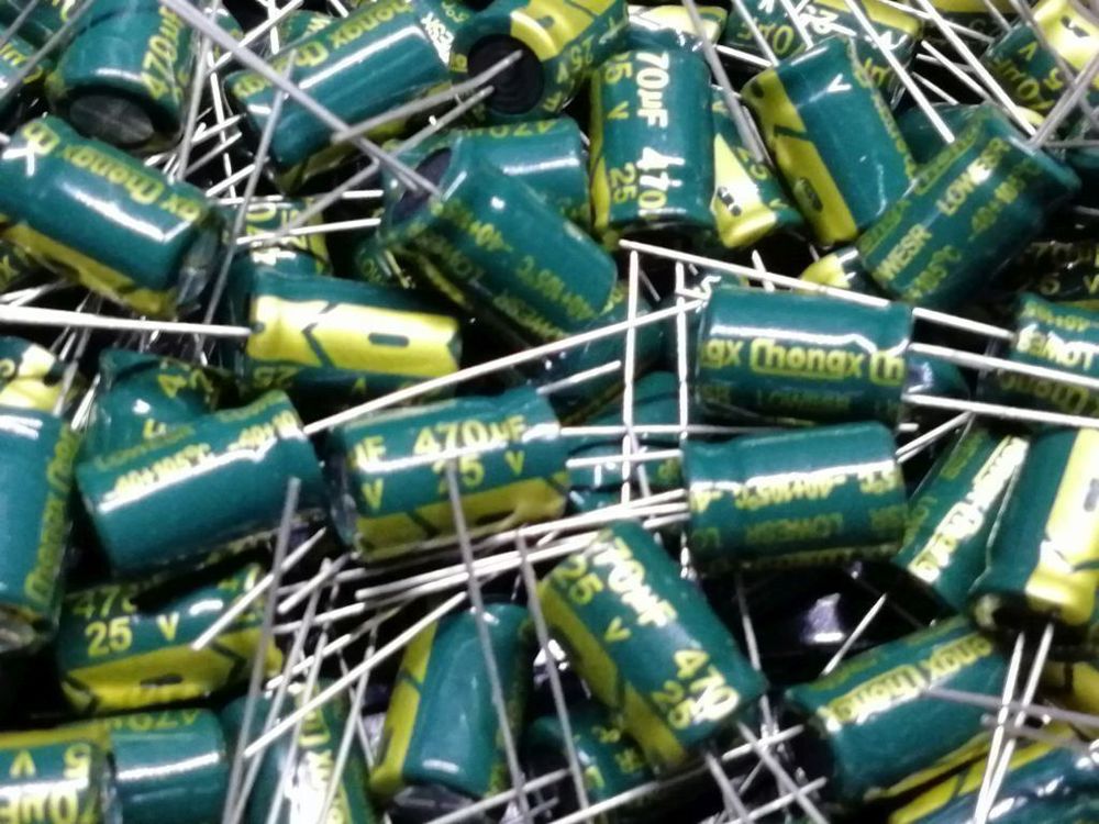 10 Stück Elektrolytkondensator 470 µF / 25 V DC – Hochwertige Standard-Kondensatoren Für Elektronikprojekte & Reparaturen
