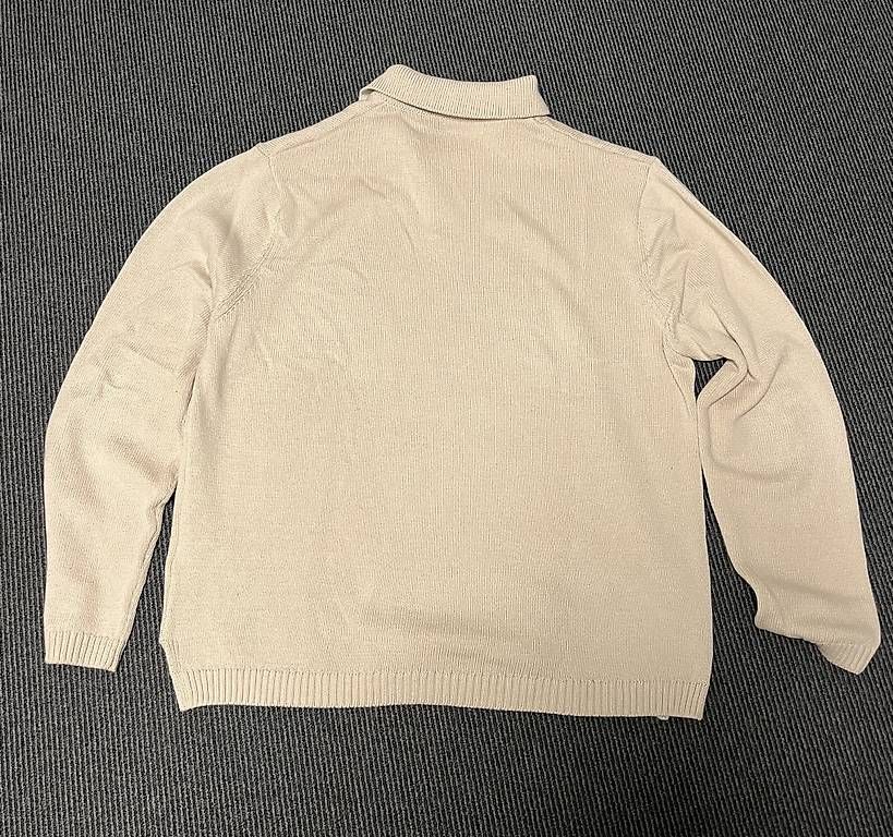Pullover & Sweatshirts: Strickpullover Zara beige – Gebraucht aus Brügg, BE von Melvin_Crty 1