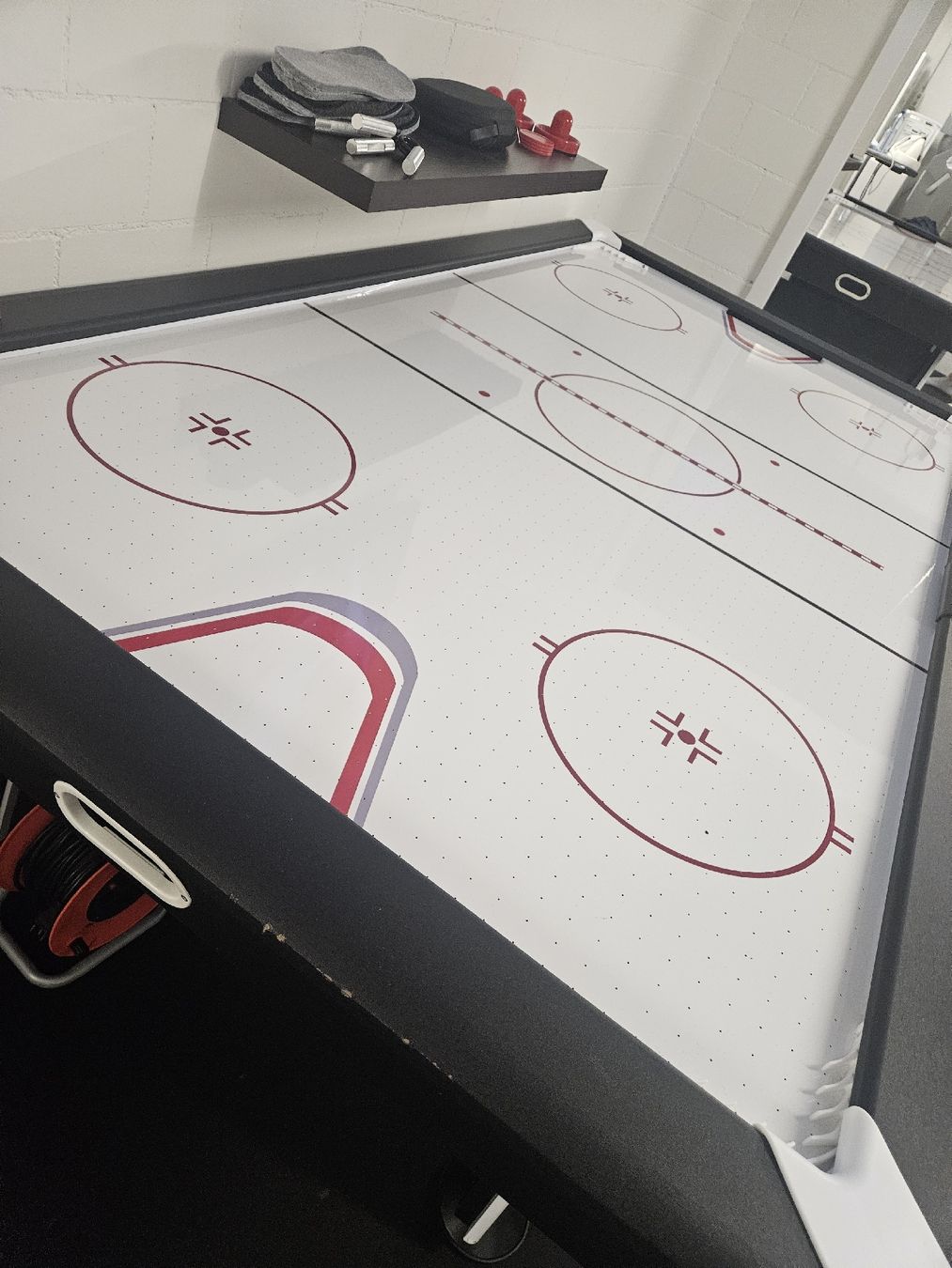 Spiele: Air-Hockey-Tisch – Defekt aus Oberrohrdorf von Mikee865 1