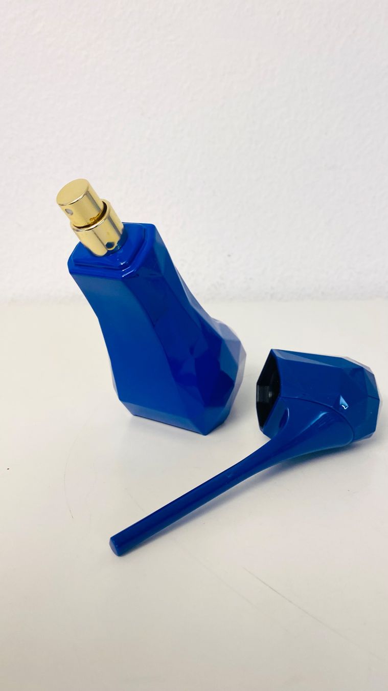 Profumi & Eau de Toilette: CARA TRIVERTON Parfum Damenduft, EdP, 100ml, – Usato da Zürich venduto da Arche_Brockenhaus 6