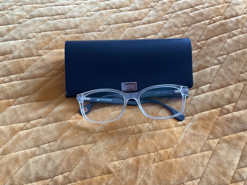 Hugo Boss Orange rahmt Brillen (Gebraucht) in Gossau ZH für CHF 15 ...