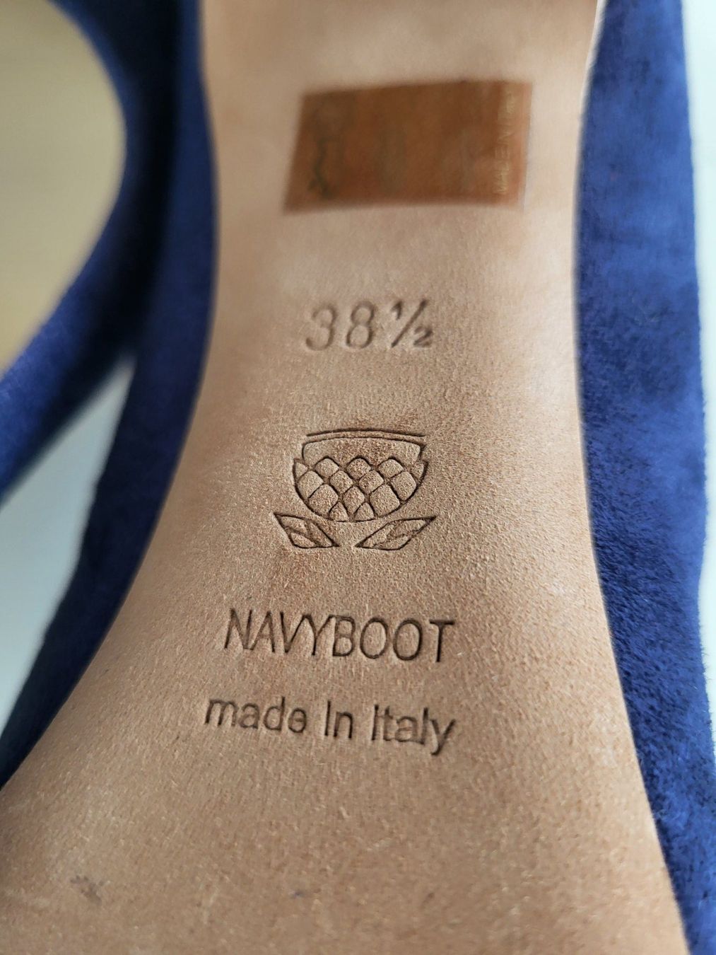 Navyboot Scarpe da donna: Navyboot Wildlederpumps, Gr. 38,5 - dunkelblau, elegant – Usato da Baar venduto da clar6 7