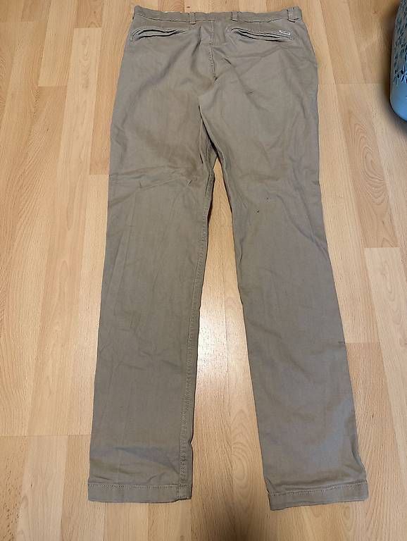 Pantaloni: Jack und Jones Chino Hosen – Usato da Alchenflüh venduto da selina077 1