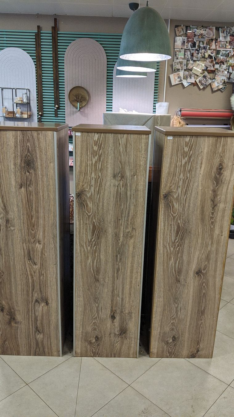 Tutte le decorazioni: Säule in Holzoptik – Usato da Rüti ZH venduto da kunstreich_8630 4