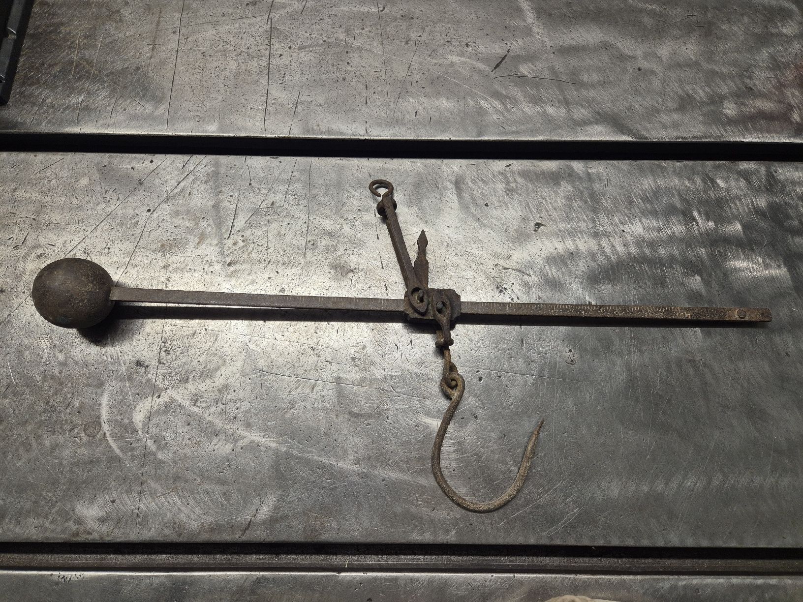 Bilance e pesi: Balance ancienne – Usato da Le Locle venduto da CHEGUA