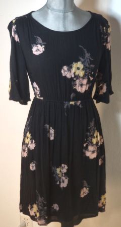 SM (36) 38 CLOCKHOUSE Sommerkleid crinkle schwarz floral