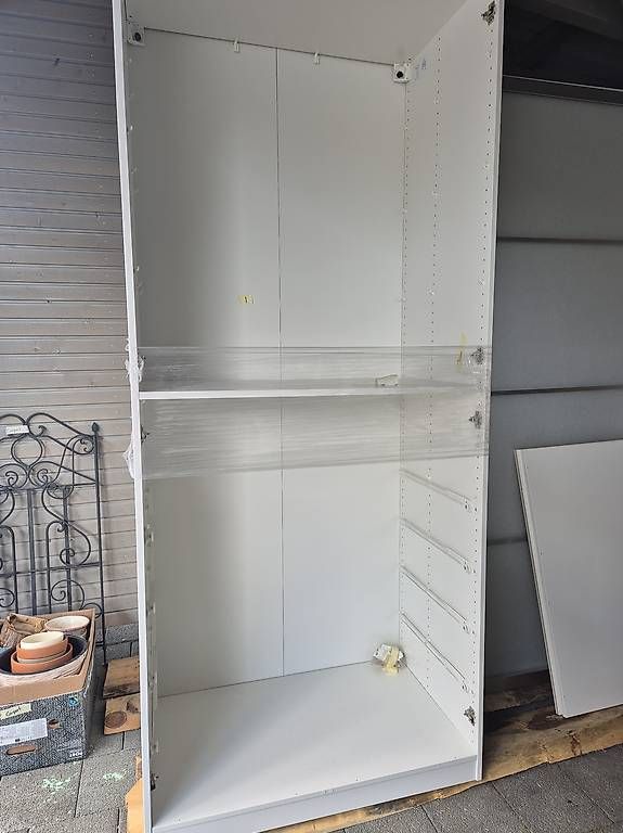 Ikea Schränke: Armoire PAX 1m portes miroir – Gebraucht aus Kriechenwil von Overnaze