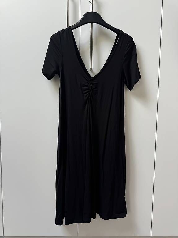 Kleider: Kleid von ASOS – Gebraucht aus Wettswil von mia_ql62