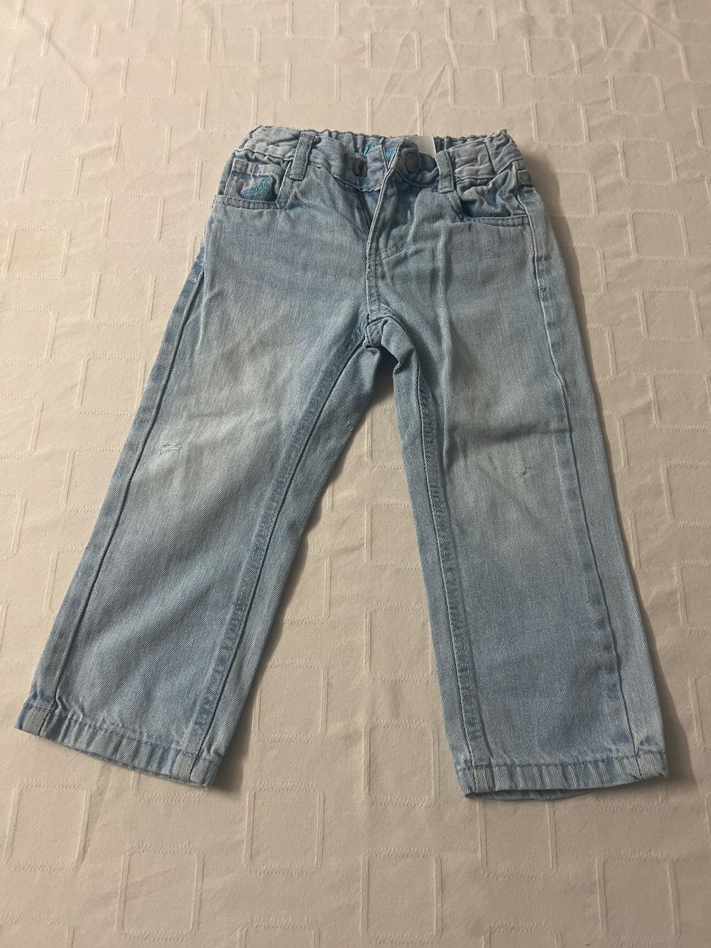 Pantaloni: 3x Jeans Hosen Kinder Gr. 98 – Usato da Basel venduto da friceberg2 2