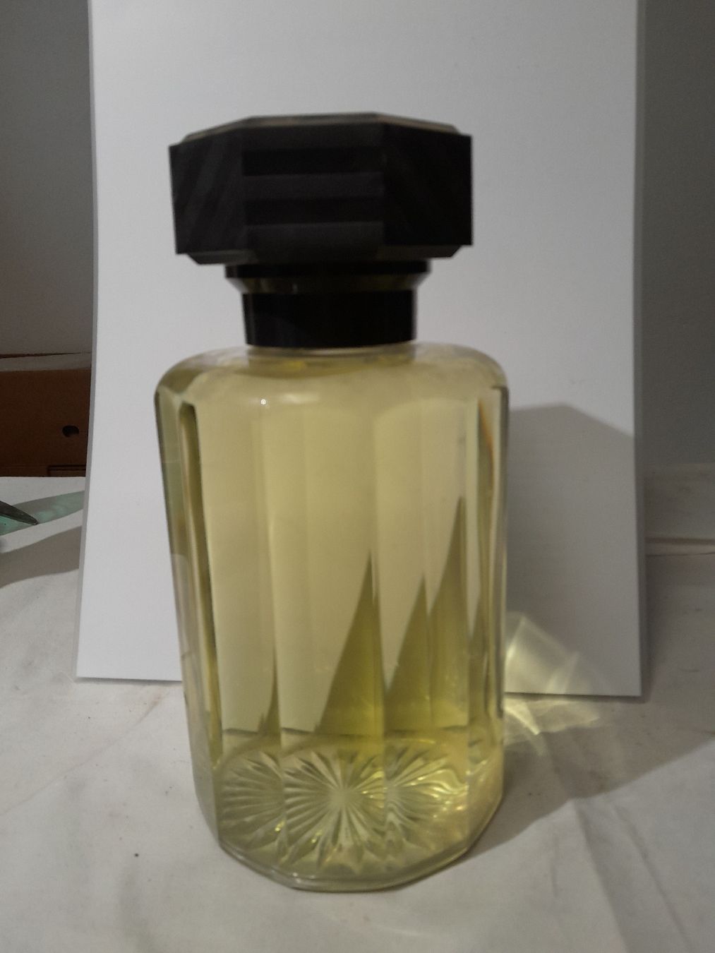 Nina Ricci Flacons: Grosse Factise Ricci Club. – Gebraucht aus Solothurn von BelleEpoque