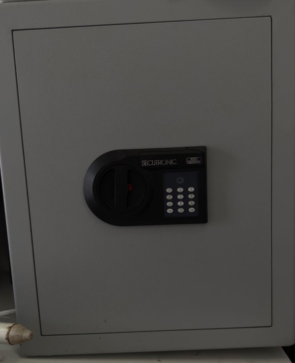 Tresor: # Tresor - Secutronic # – Gebraucht aus Bolligen von secondhand-with-love