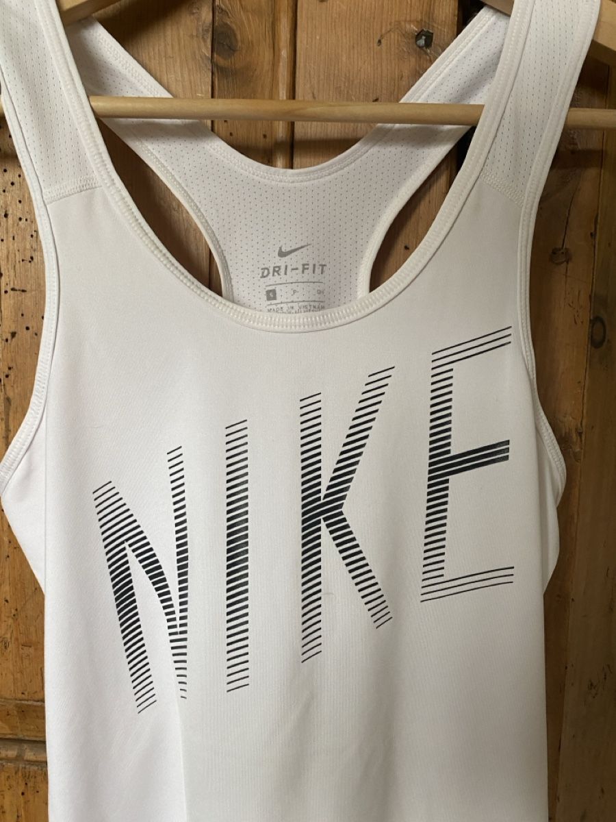 Nike T-shirt: Nike T-Shirt – Nuovo (secondo la descrizione) da Zürich venduto da QU09684 1