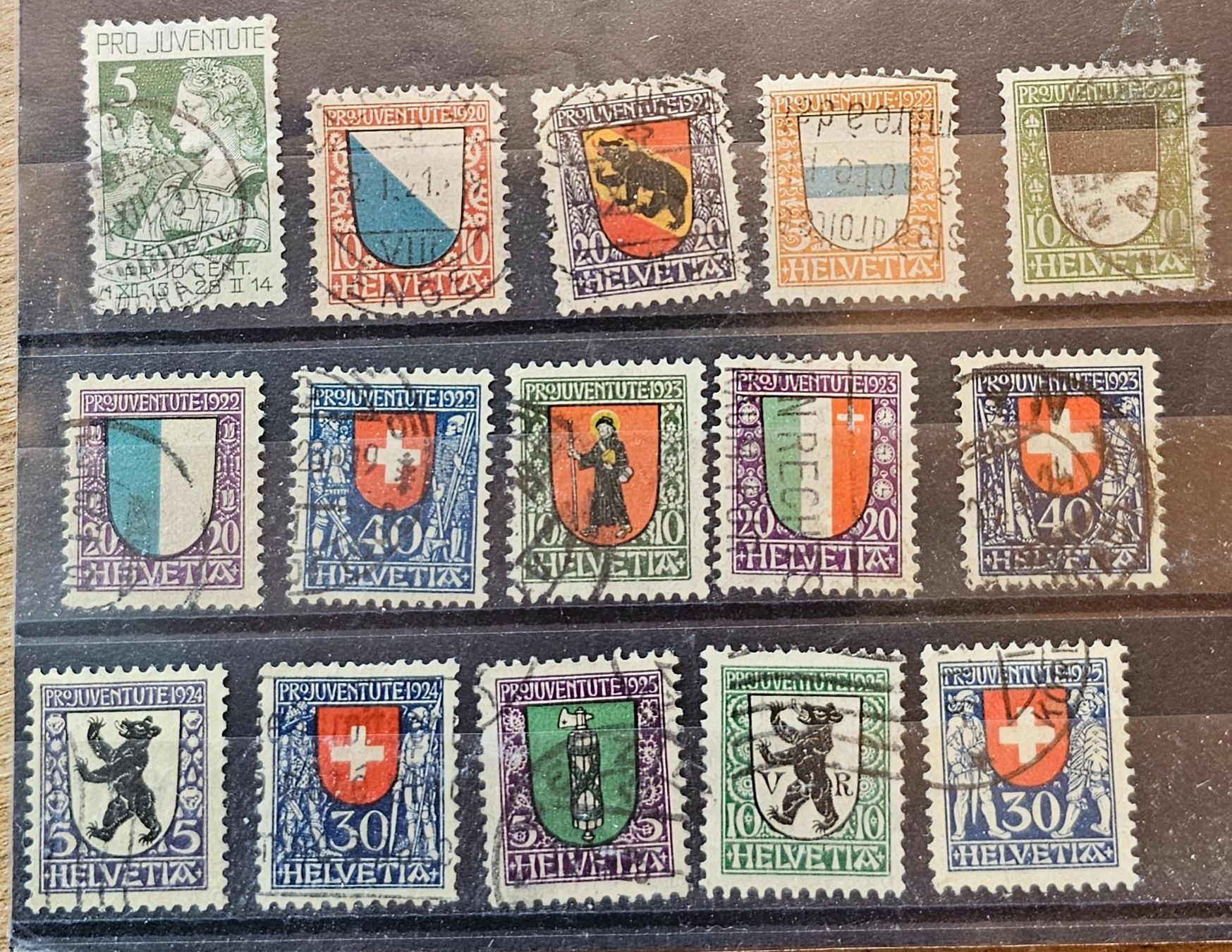 Tutti i francobolli: Alte Pro Juventute - sehen ! – Usato da Les Valettes venduto da Nuba1