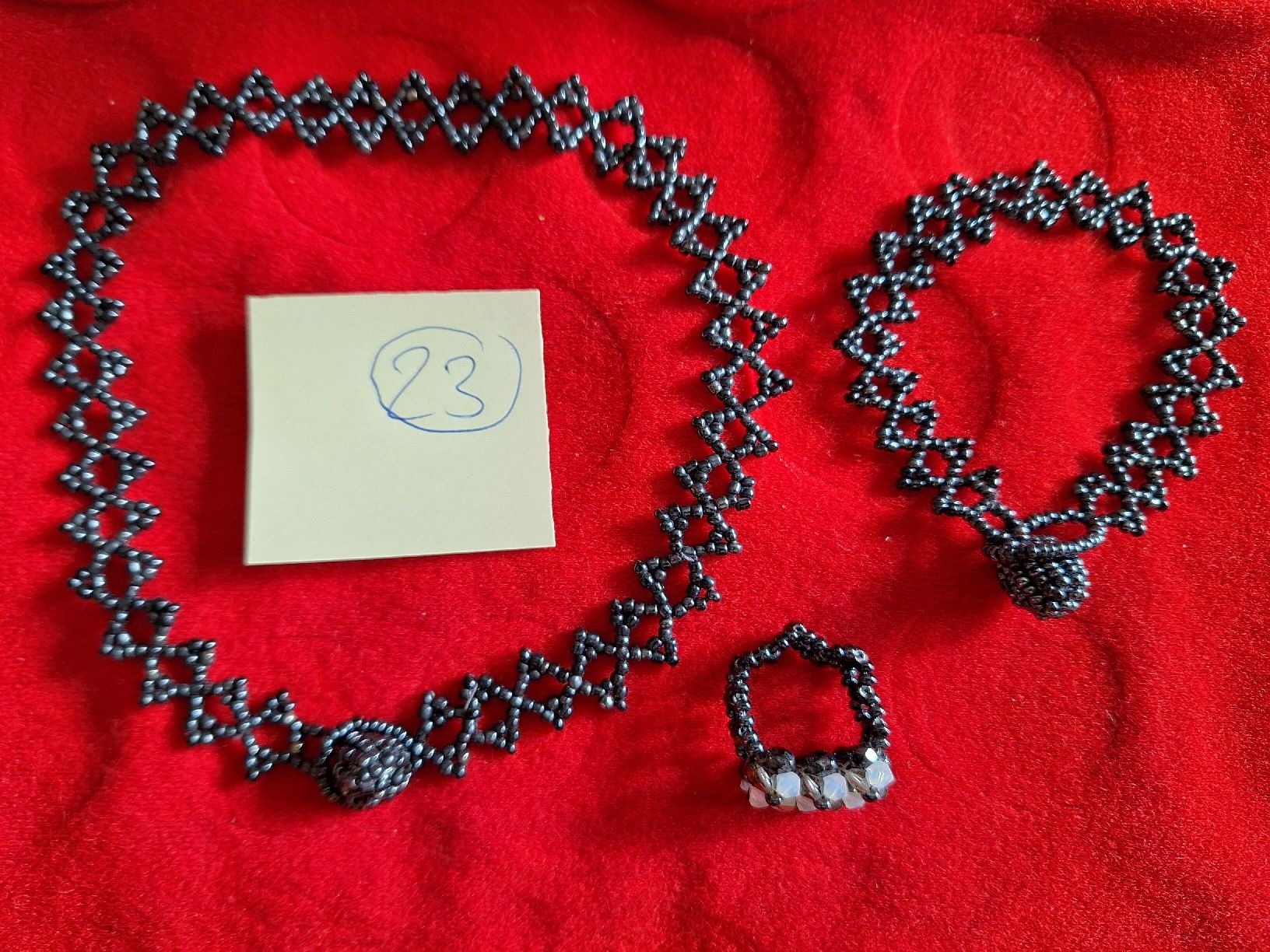 Altri gioielli: Halskette Armband und Ring – Usato da Genolier venduto da Antoine30