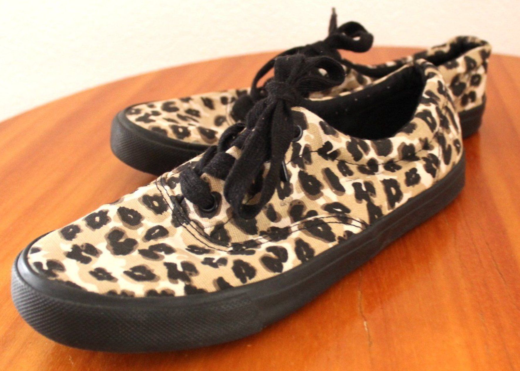 Damenschuhe: Sommer Damenschuhe Leopardenmuster Gr.38 – Gebraucht aus Locarno von madame-tus-sauds 1
