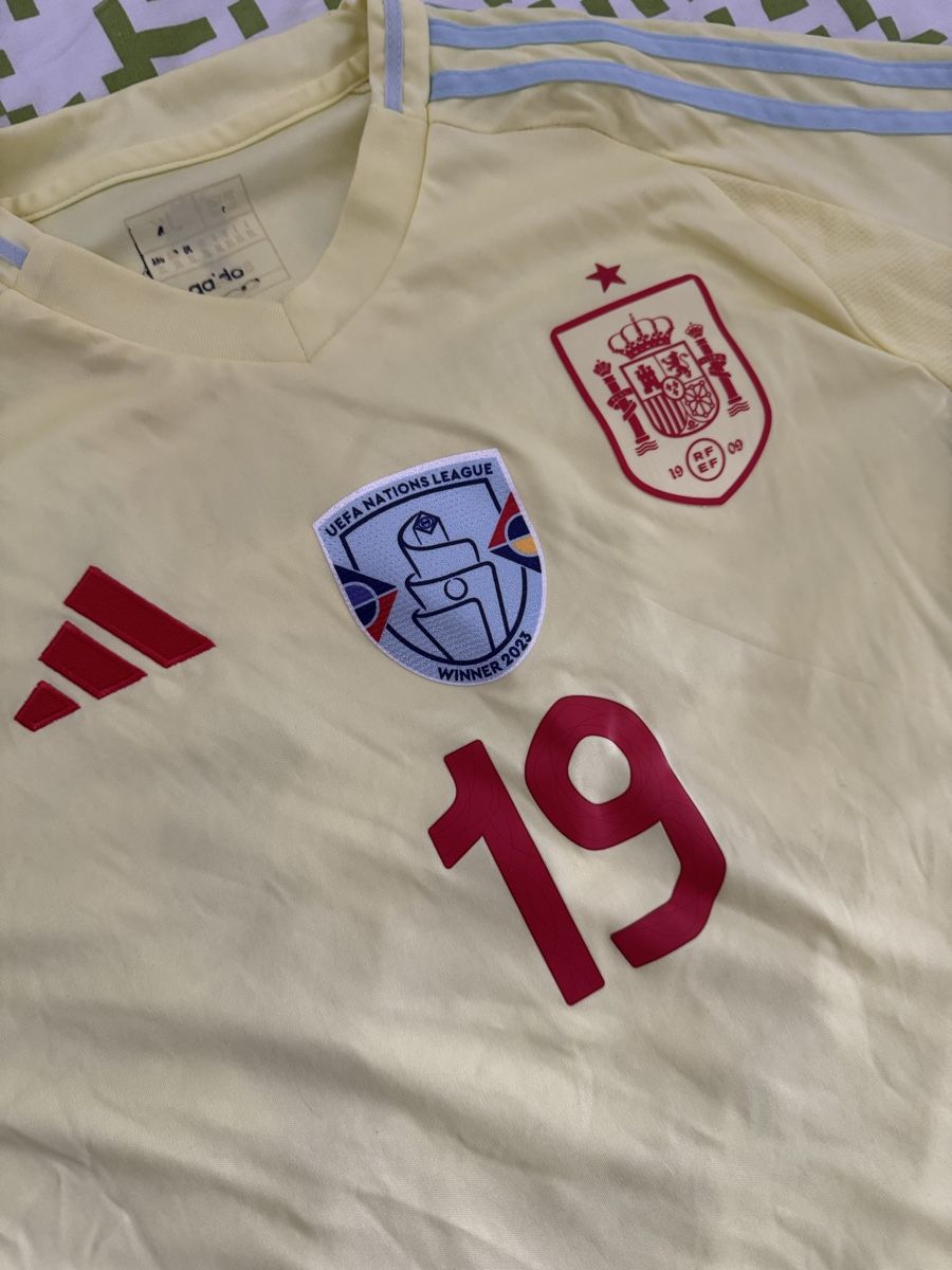 Leibchen & Hosen: Spanien Lamine Yamal trikot – Neu (gemäss Beschreibung) aus zürich von sel_c7gk 2