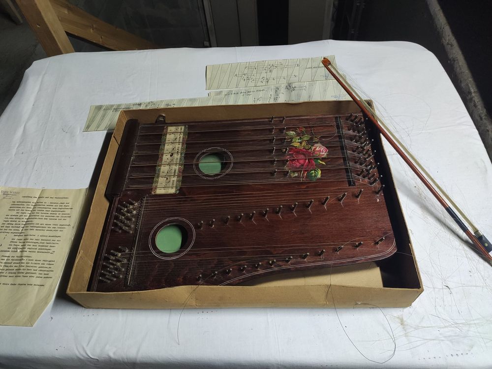 Zither (Gebraucht) in Berneck für CHF 6 – nur Abholung auf Ricardo kaufen