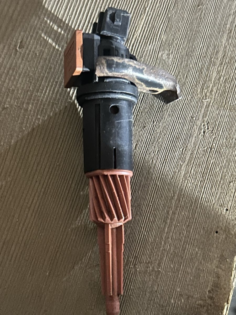 VW Alle Autoersatzteile: VW Golf2 Getriebe Wegstreckensensor – Gebraucht aus Gampelen von ste_r6hj 2