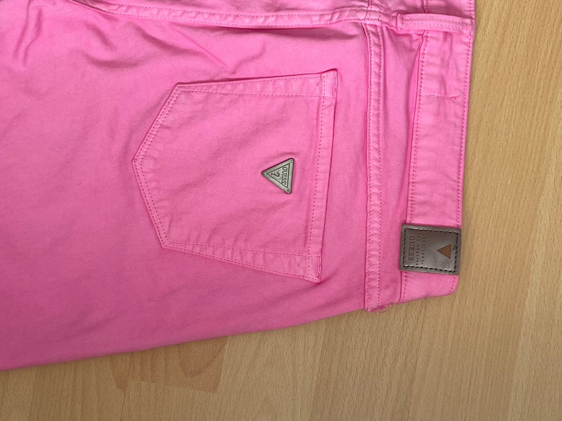 Guess Pantaloni: Damen Hose Original Guess – Nuovo (secondo la descrizione) da Frenkendorf venduto da Pinda4402 2
