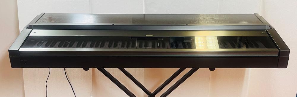 Roland E-Piano HP-1000S | Comprare su Ricardo