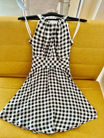 Robe d'été à carreaux noir et blanc - Taille S - État neuf!