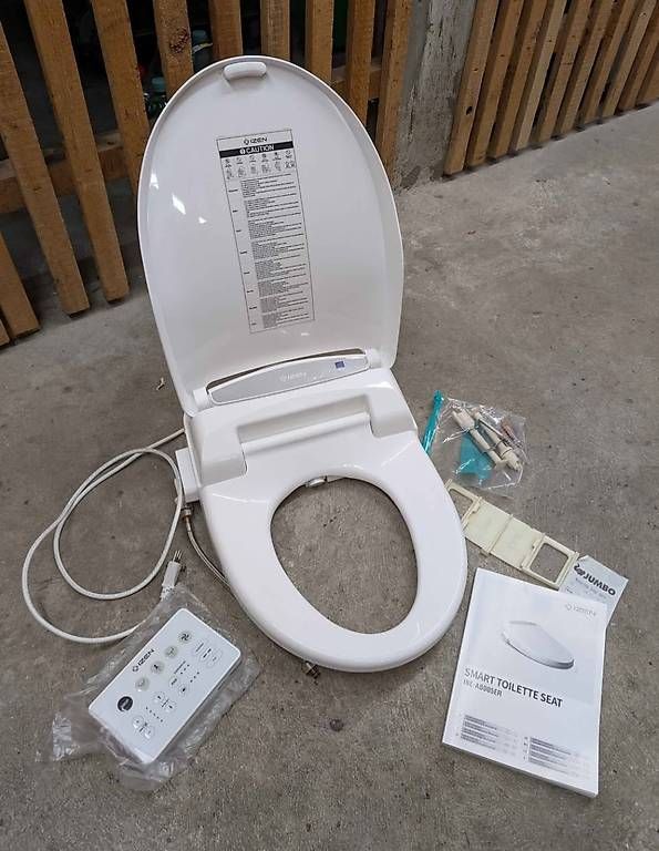 WC: Wc Dusch Sitz Bidet (Izen) fast neu – Gebraucht aus Frauenfeld von Yuriy