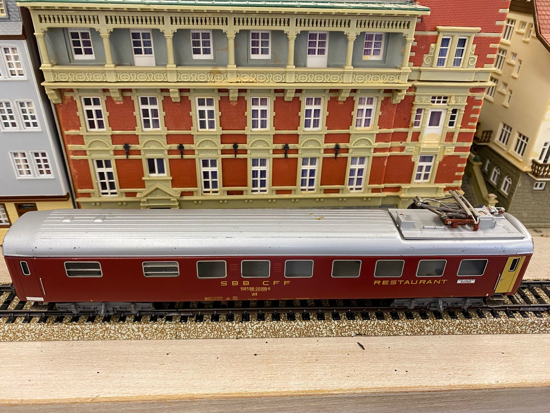 Märklin Modellini di ferrovie: Märklin 4068 SBB Speisewagen – Usato da Lupsingen venduto da New-Haven