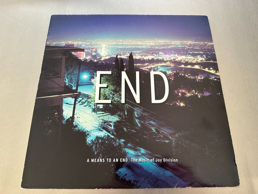 JOY DIVISION 2LPS END TRIBUTE A MEANS TO AN END (D'occasion) à Sion