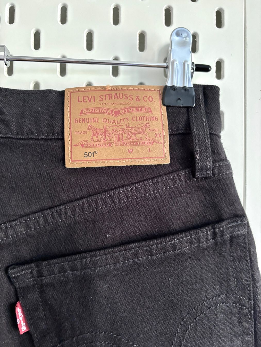 Levi's Jeans: Levi's 501 W24 L28 – Gebraucht aus Zürich von hol_bc6v 4