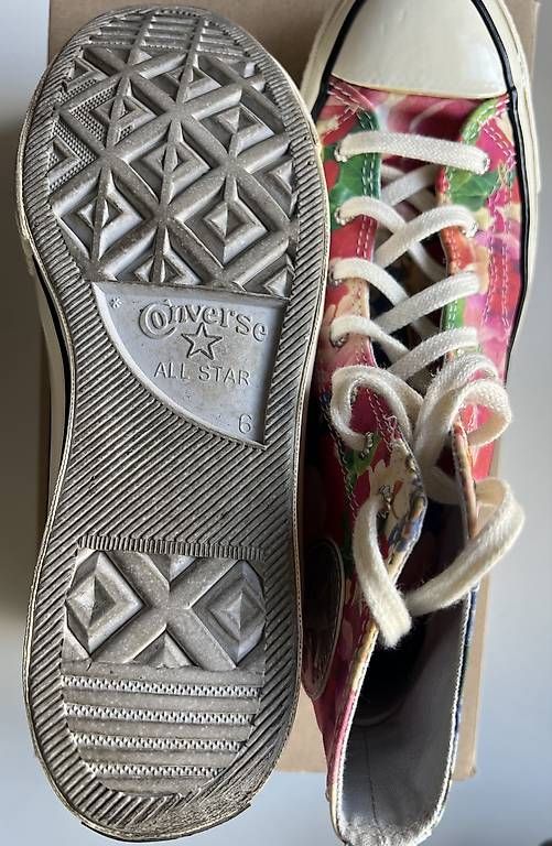 Damenschuhe: Converse All Star Blumenprint Gr. 39 – Gebraucht aus Bern von Happyturtle 2