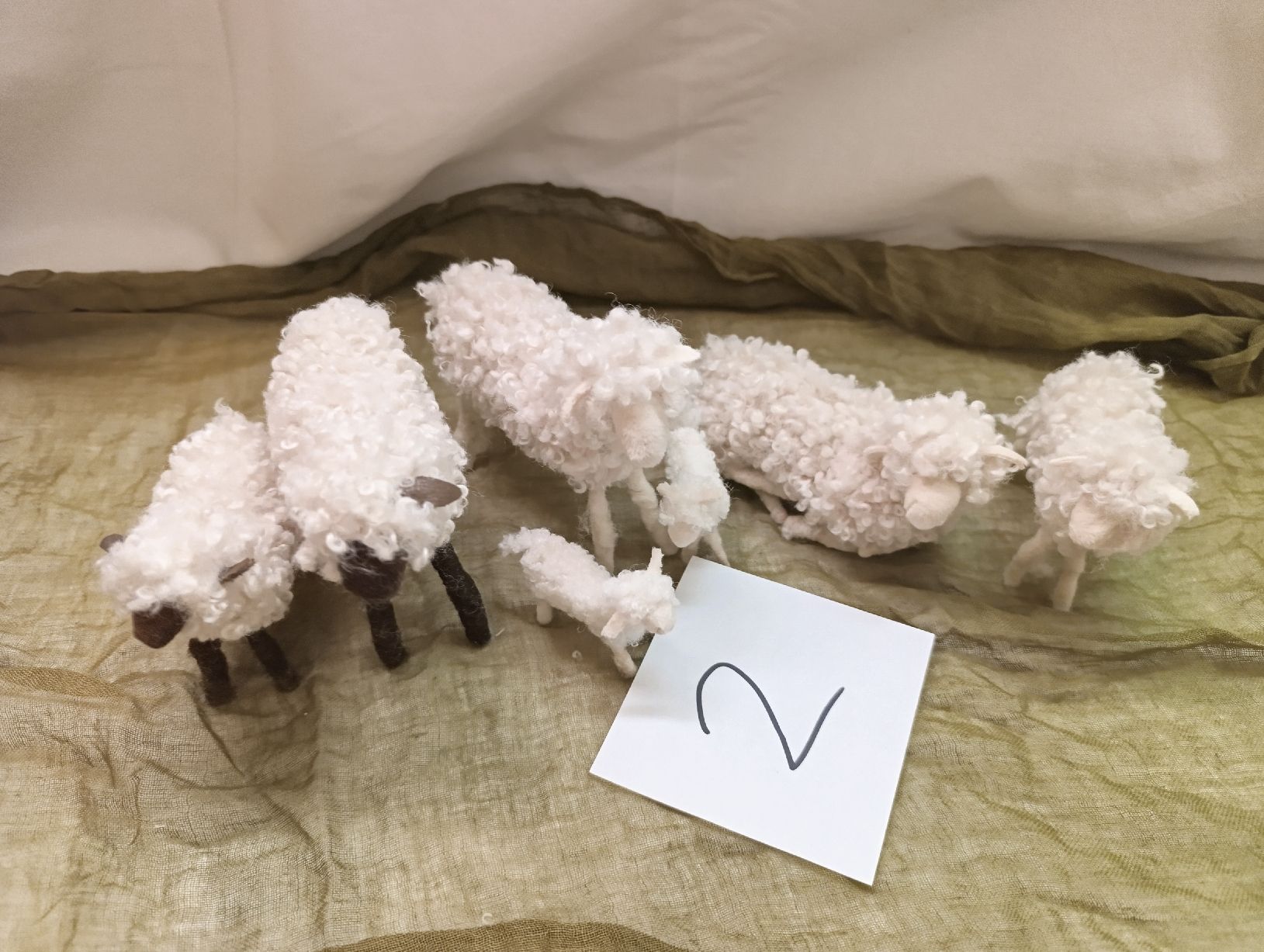 Figuren: Schwarzenberger Krippenfiguren 7 Schaffe  – Neu (gemäss Beschreibung) aus Oberarth von sil_9dfs 3