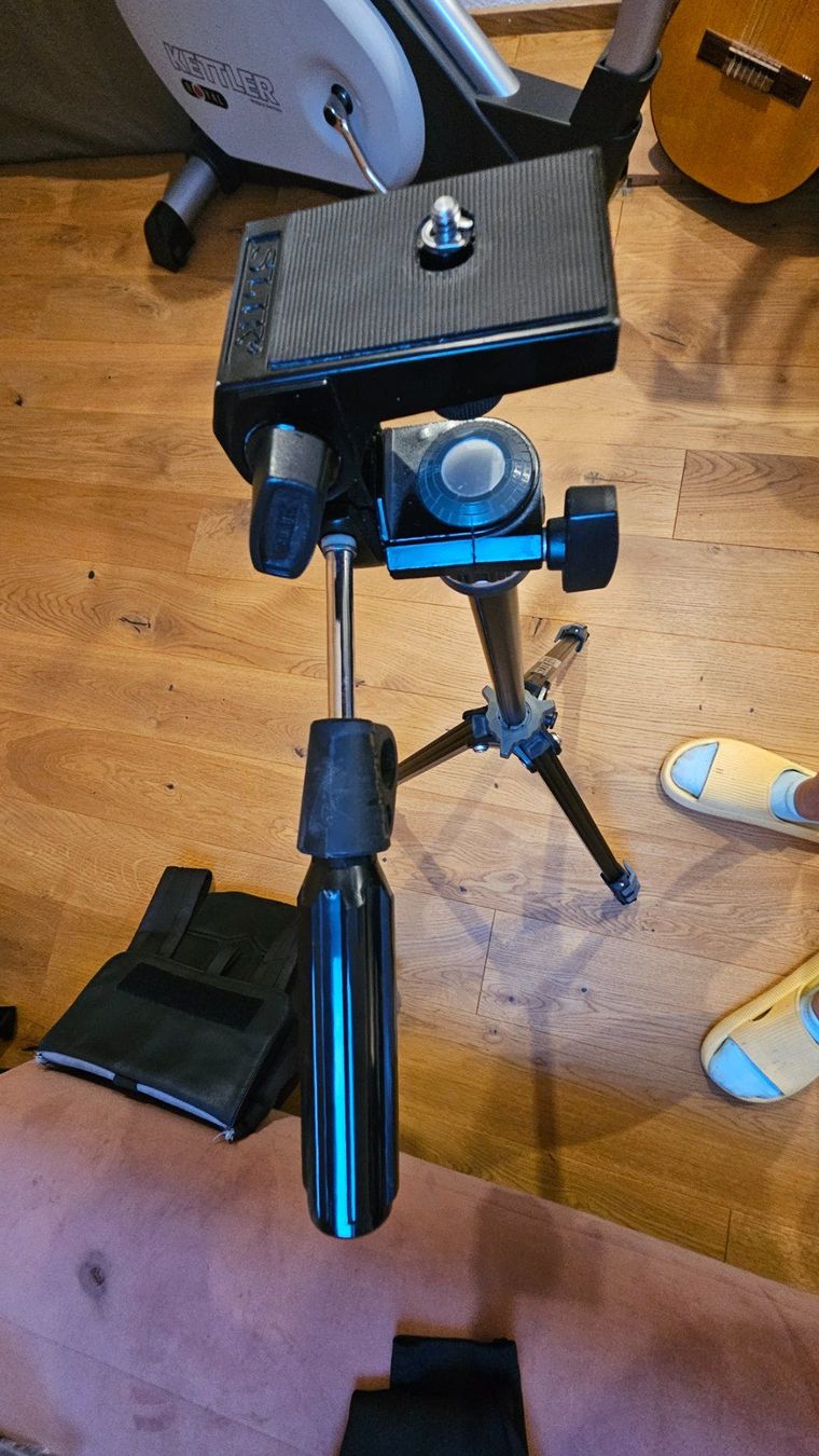 Trépieds & Accessoires: Kamera Stativ – D'occasion à Stettlen par Jule01 2