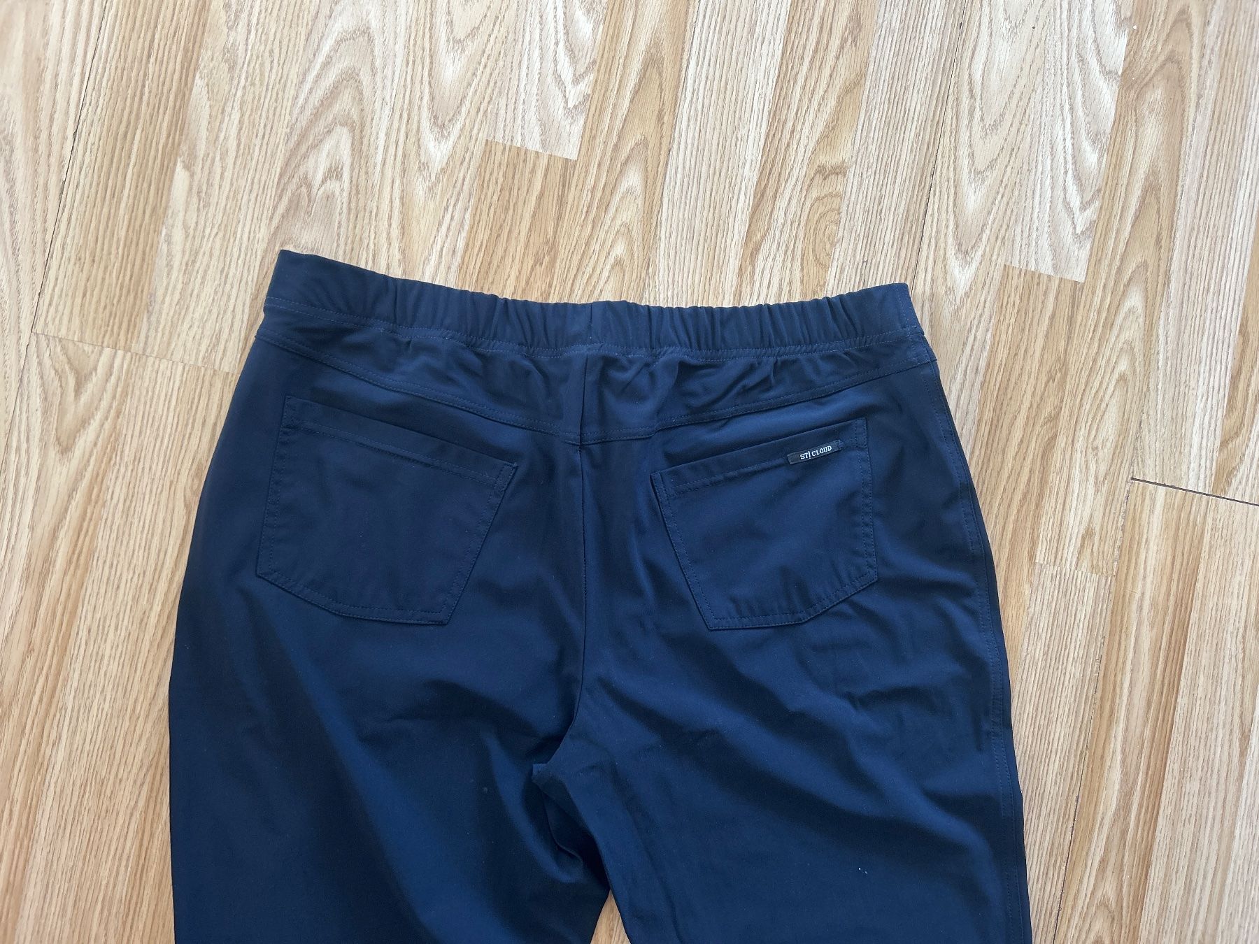 Pantaloni: Damen Hose dunkelblau Grösse 48 – Usato da Buttisholz venduto da allule13 2