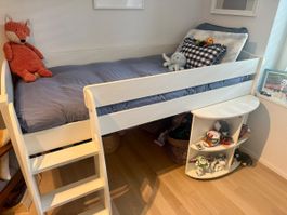 Kids bed for only £10.00!