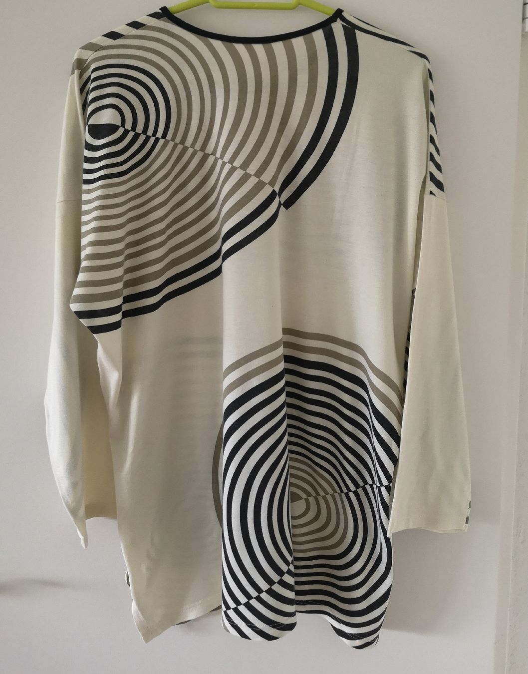 Maglioni & Felpe: Langarmshirt Gr. M - nanso - Spendenaktion – Nuovo (secondo la descrizione) da Unterkulm venduto da Beljasch 6