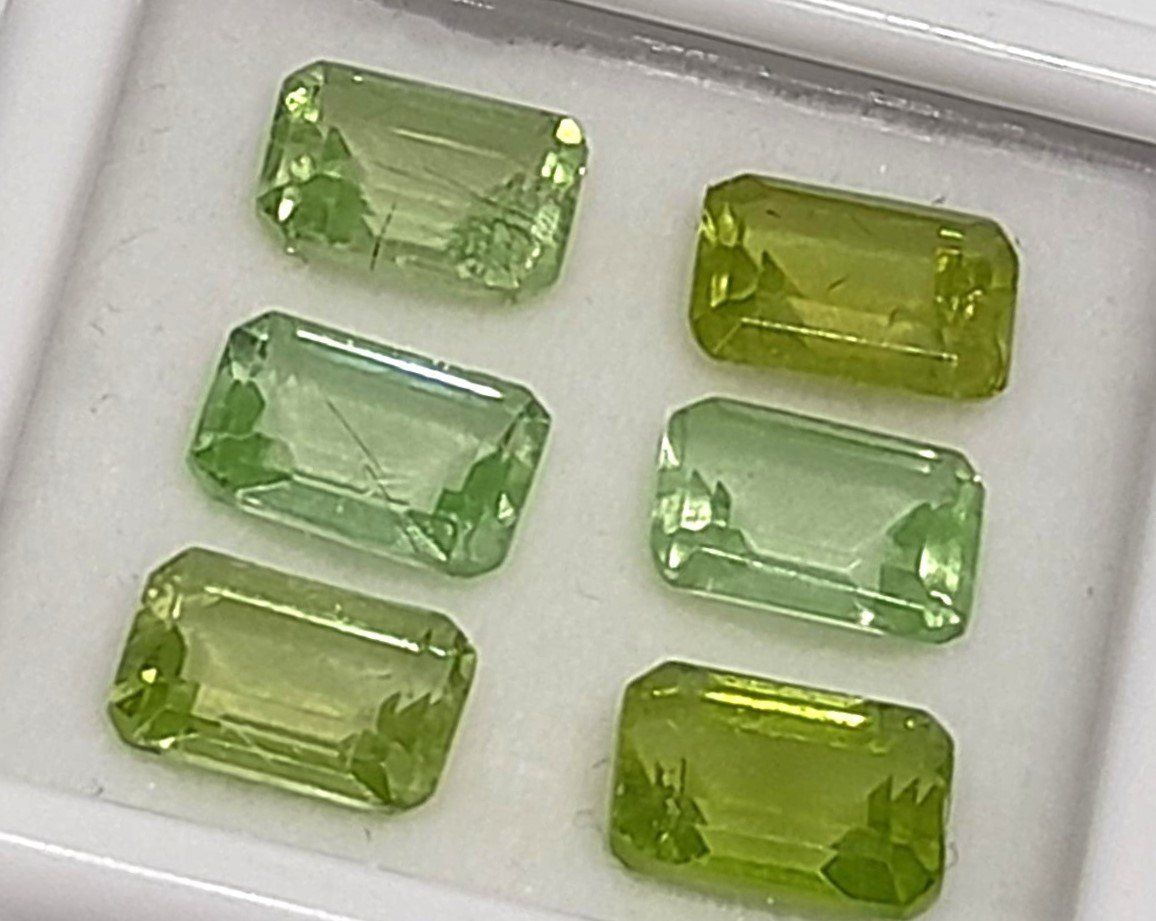 Pietre preziose: 6x Péridots EM 7x5 mm - Valeur 250.- Fr – Nuovo (secondo la descrizione) da Grimisuat venduto da Valgem 2