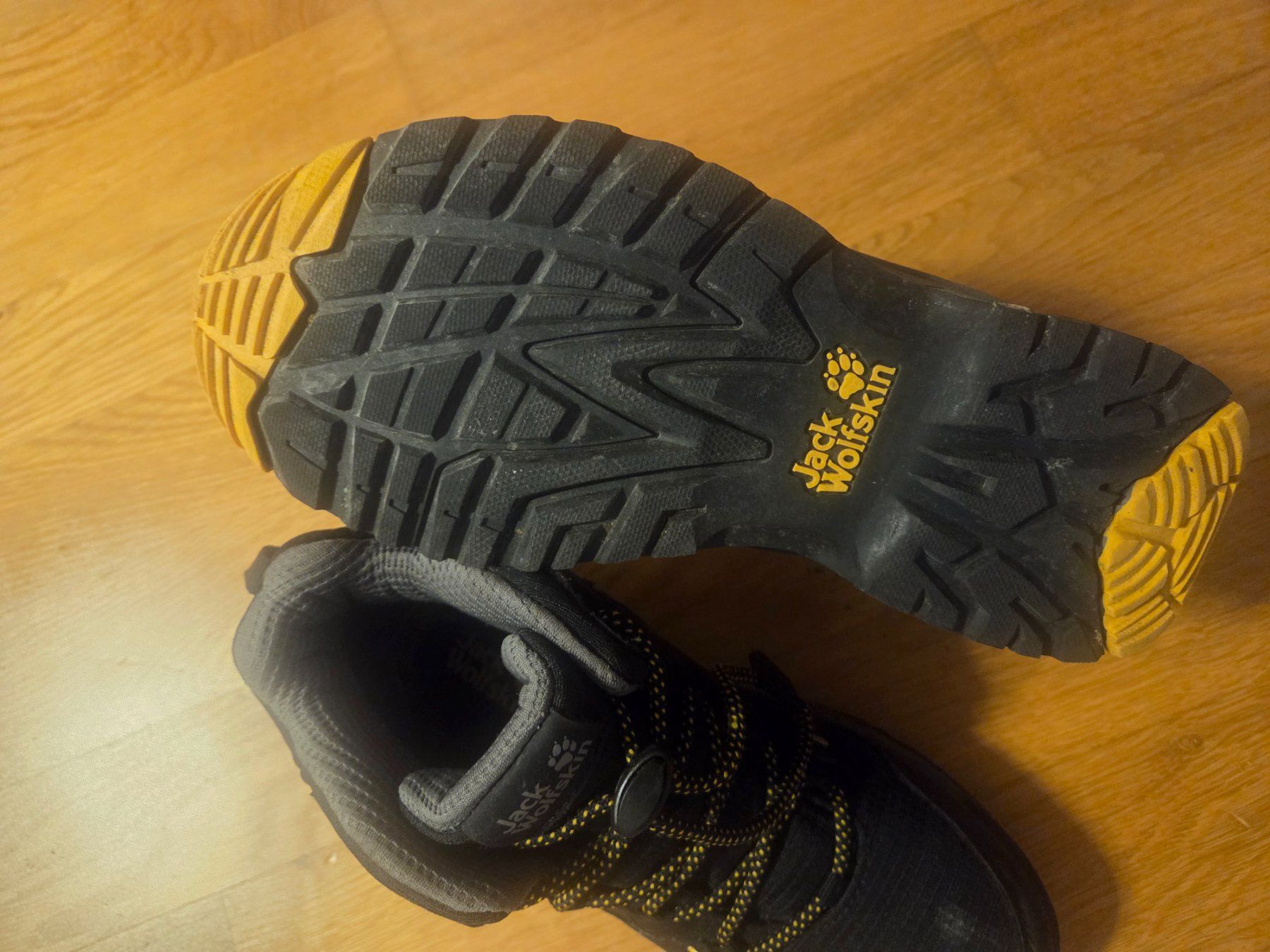 Jack Wolfskin Scarpe da uomo: Jack Wolfskin Gr 37 Neuwertig – Usato da Sursee venduto da Ventiduese 1