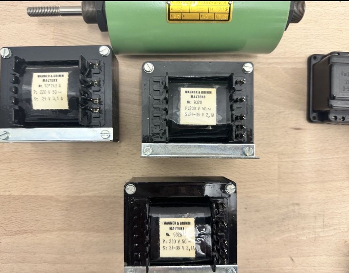 Elektronikbauteile: Transformatoren – Gebraucht aus Basel von boo_dc8c 3