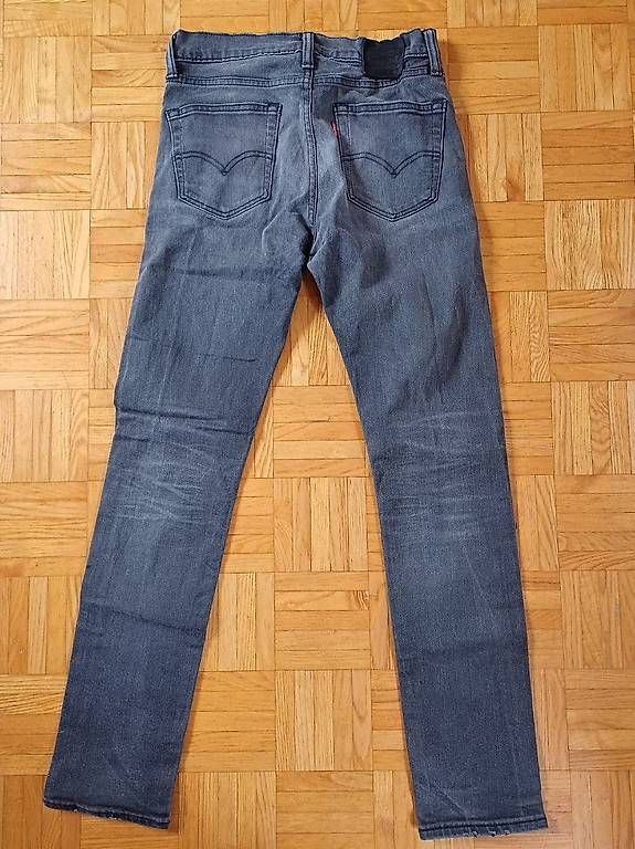 Jeans: Jeans Levi's taille 30x32 gris – Usato da Glovelier venduto da GaCh 2