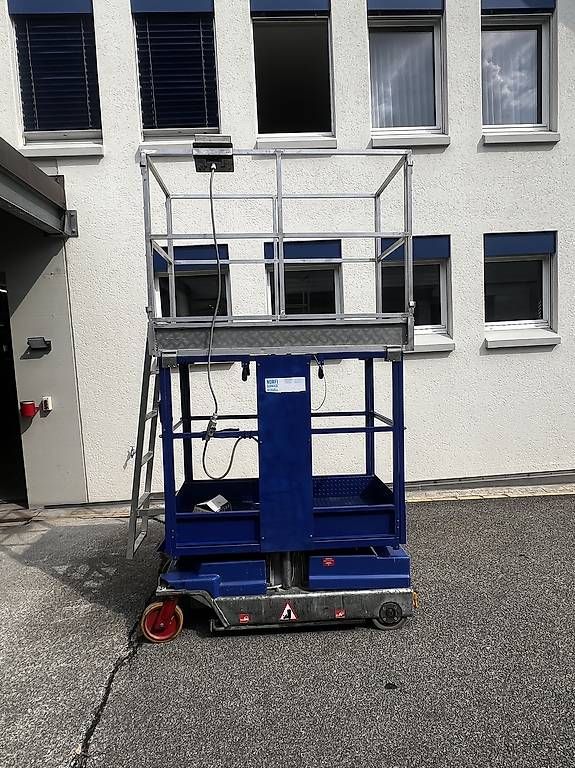 Piattaforme elevatrici & Crick: Bravi 400 Arbeitsbühne Hubarbeitsbühne – Usato da Niederönz venduto da pas_g5dt 2