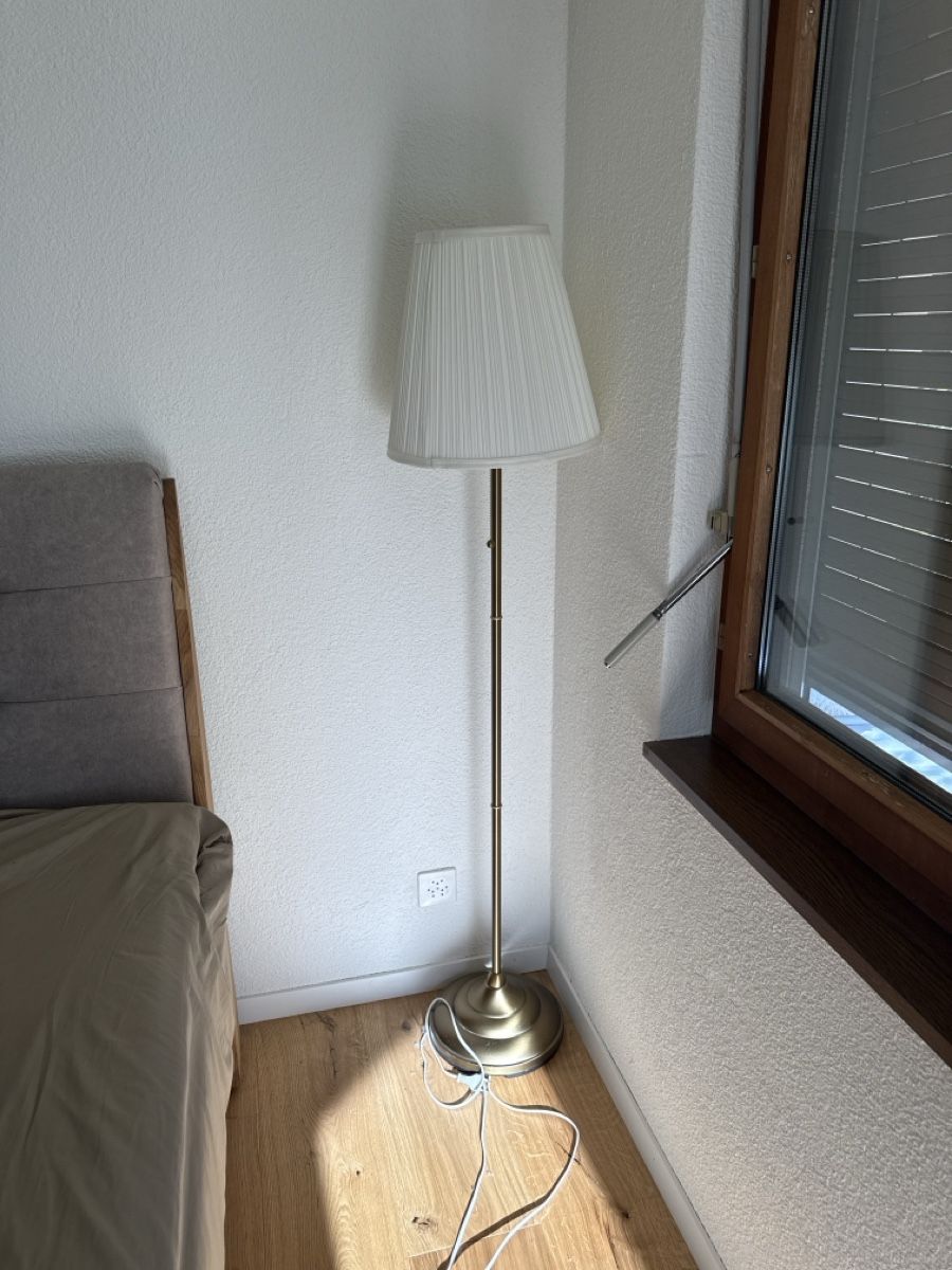 Ikea Lampade: Stehlampe – Usato da Bassersdorf venduto da Bradley81 1