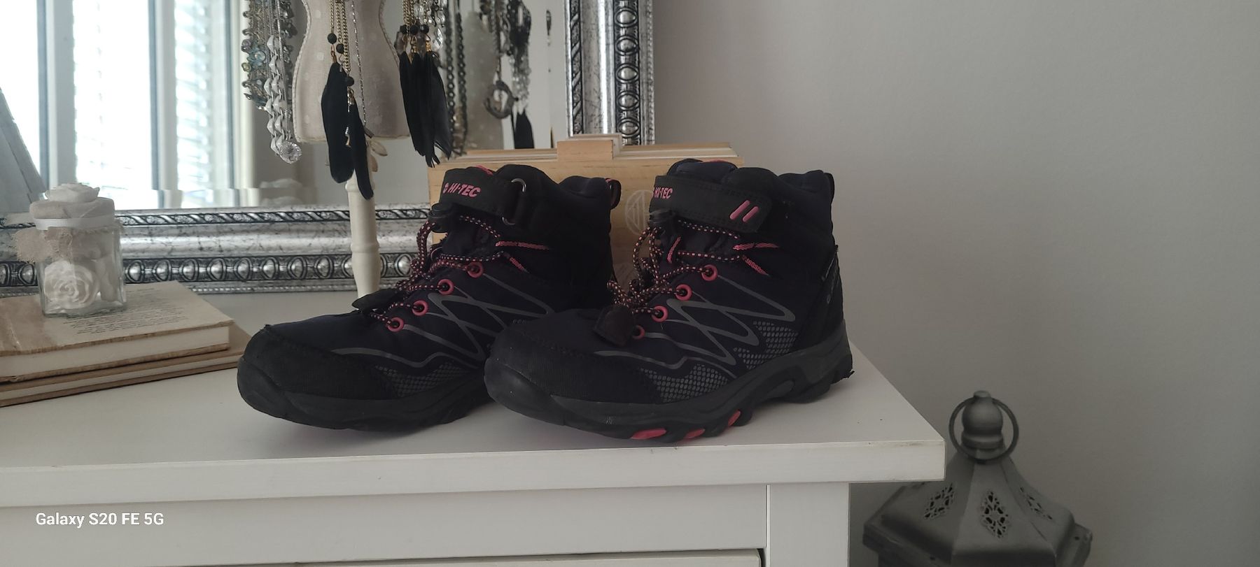 Hi-Tec Schuhe für Mädchen: Wanderschuhe Hi-tec Gr.33 – Gebraucht aus Oberaach von Svea11 1