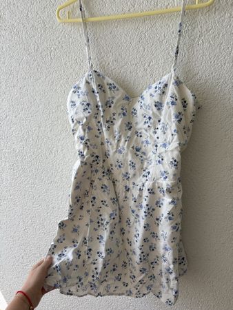 Kleid mit integrierten shorts Hollister Blumenmuster